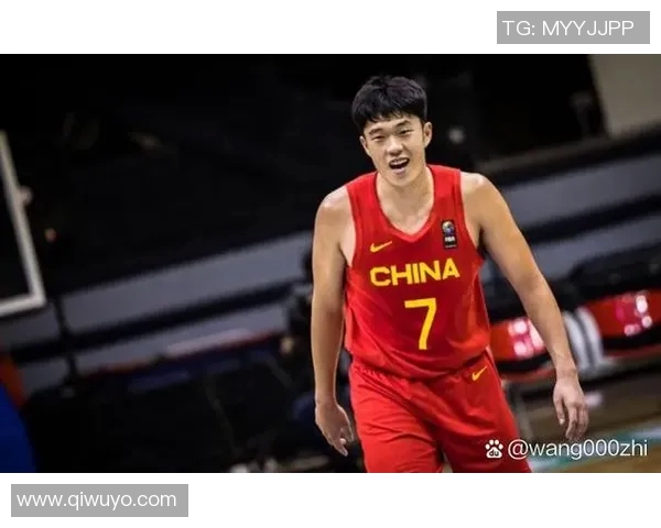 中国男篮迎战巴西队全力争胜展现实力与团队精神